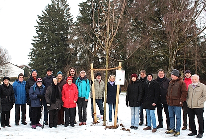 Einweihung des Mahnmals als Erinnerung an Ursula Esau Einweihung des Mahnmals als Erinnerung an Ursula Esau